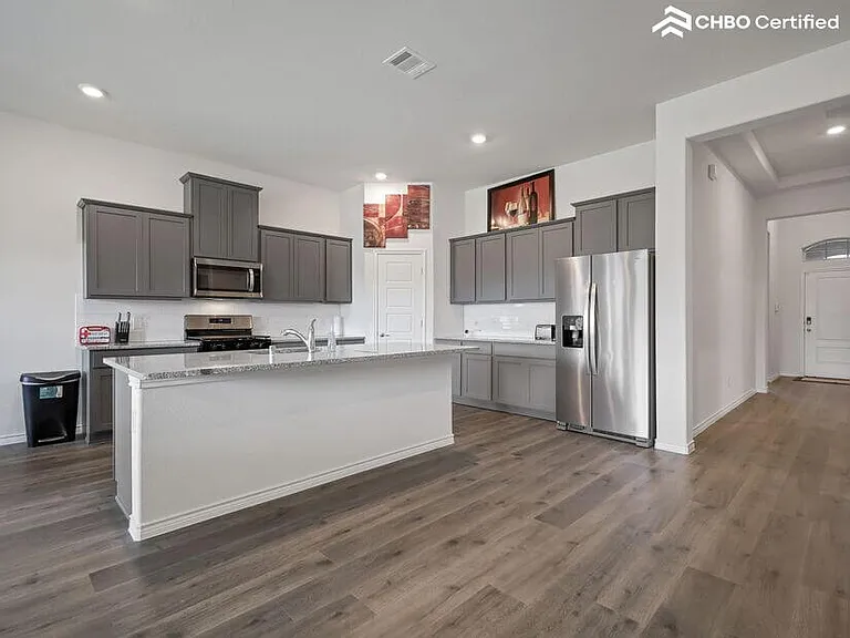 1505 Estivella Dr — Photo 11