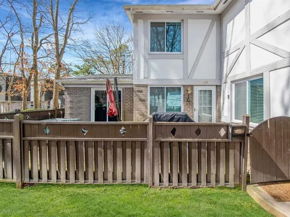 379 Birchwood Road #379, Medford, NY 11763