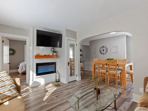 1246 University Ave, Adrian, MI 49221