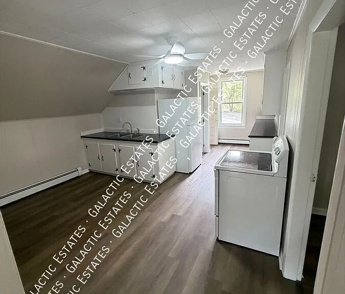 389 Boynton St #2 — Photo 16