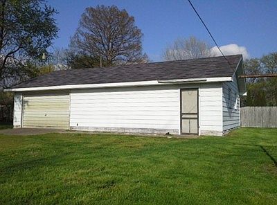 4th image of 106 Pine St