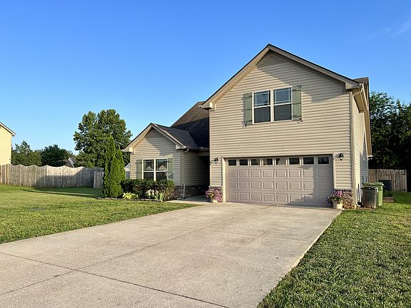2nd image of 105 Kimbell Ct