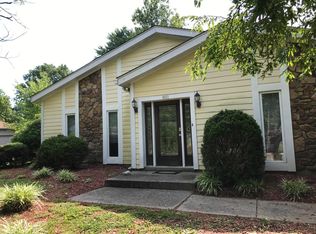 811 Stoneykirk Dr, Louisville, KY