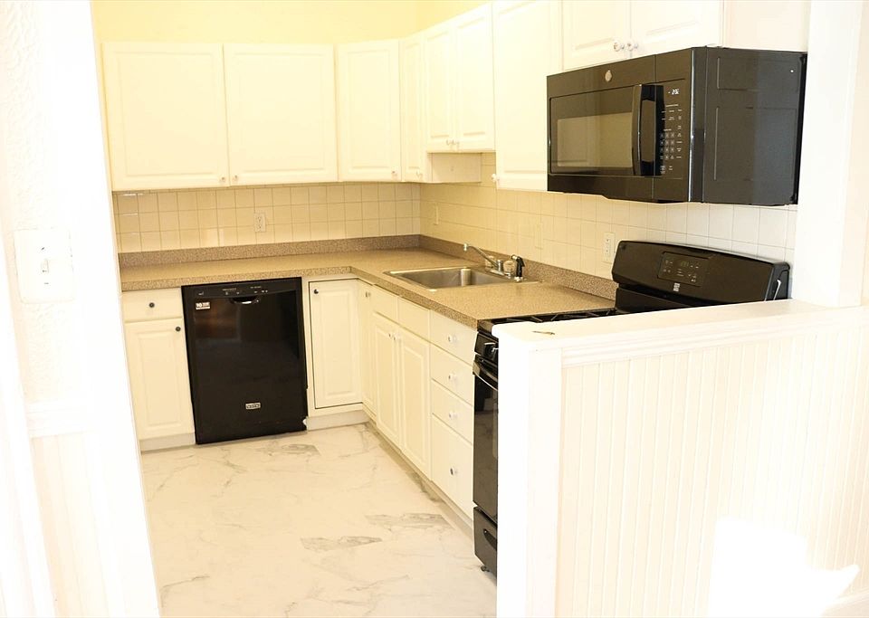 45 Water St Quincy MA Zillow