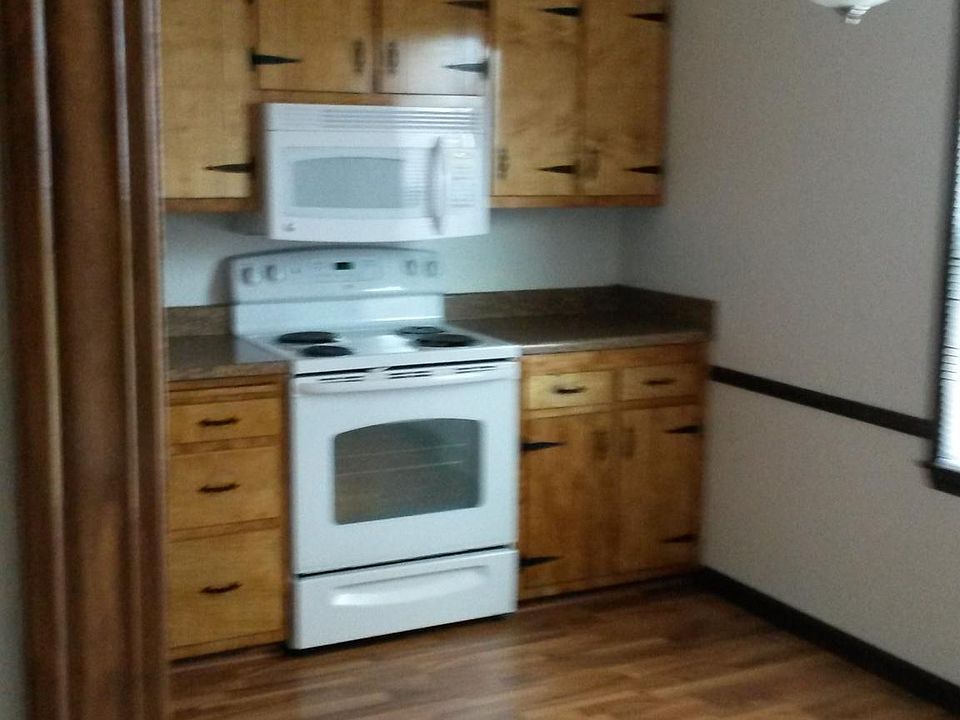 1st image of 1003 Brookwood Dr