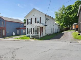 28 School St, Whitehall, NY 12887