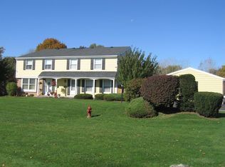 696 Hidden Valley Rd, Rochester, NY 14624