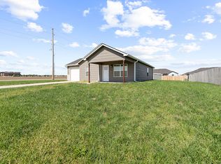 1103 Nautical Dr, Salina, KS 67401