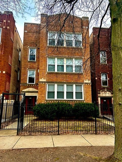 1st image of 1729 W Albion Ave #2