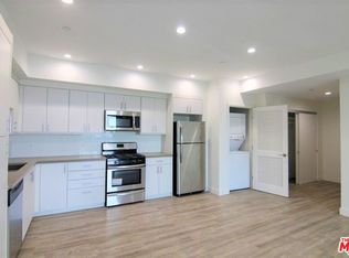 744 Hartford Ave APT 301, Los Angeles, CA 90017