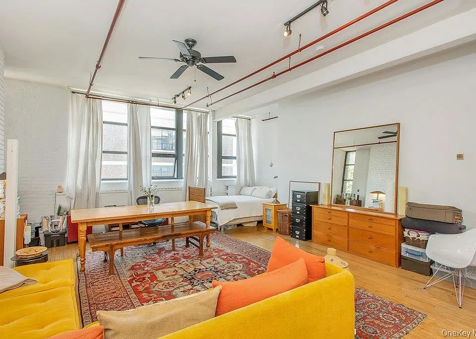 52 Webster Ave #32