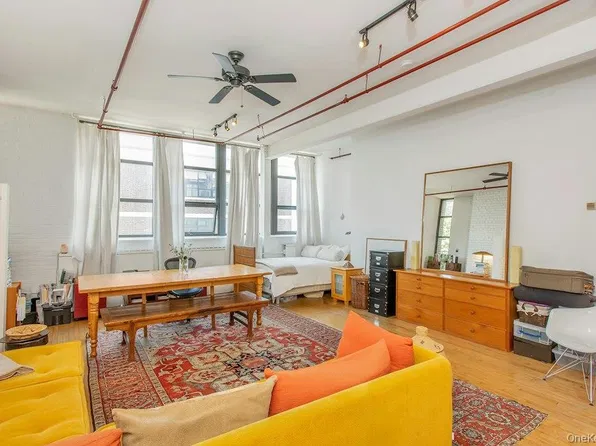 52 Webster Ave APT 32, New Rochelle, NY 10801