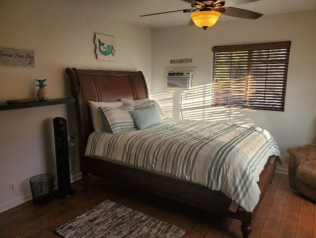 3 bed, 2060 sqft, $4,950 — Photo 3