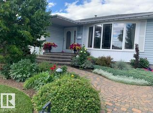 7512 129a Ave NW, Edmonton, AB T5C1W9