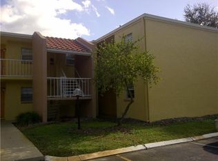 2839 Somerset Park Dr APT 101, Tampa, FL 33613