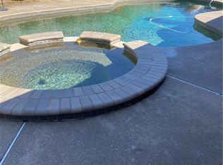 9925 Paisley Rd, Yukon, OK 73099