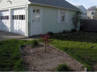 222 Mercer St, East Providence, RI 02914