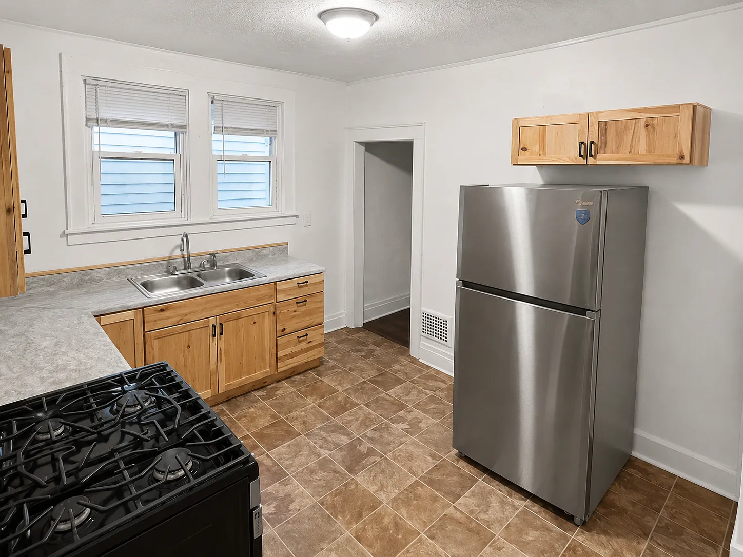 2 bed, 1200 sqft, $1,375 — Photo 1