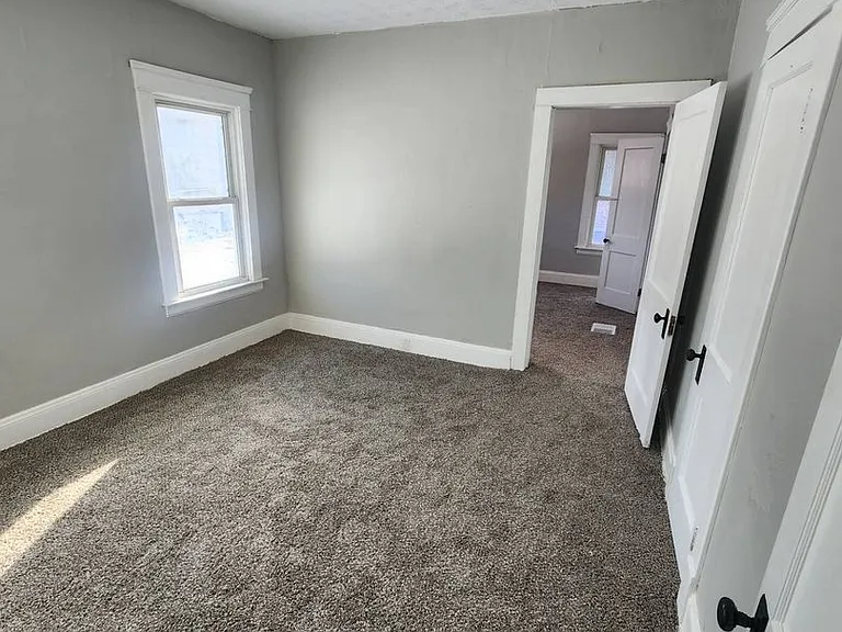12514 Locke Ave — Photo 53