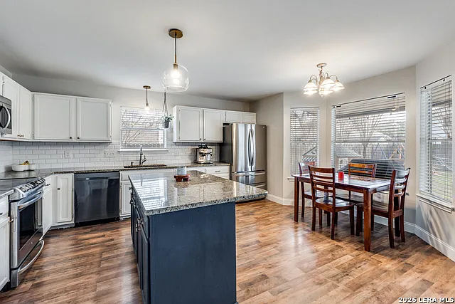 1017 Silvertree Blvd — Photo 10