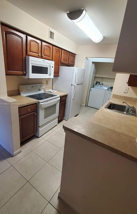 1st image of 9877 Westview Dr #628R