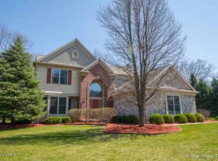 3918 Oakcrest Ct SE, Grand Rapids, MI 49546