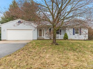 9020 Warner St, Allendale, MI 49401