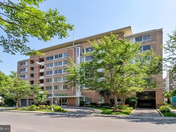 350 G St SW APT N501, Washington, DC 20024