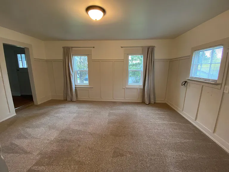 410 S McGillen Ave — Photo 13