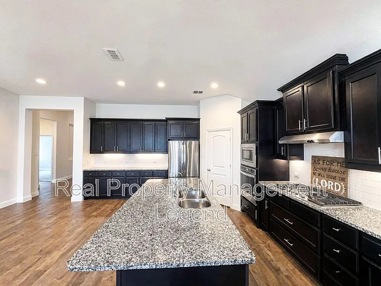 417 Cooper St — Photo 10
