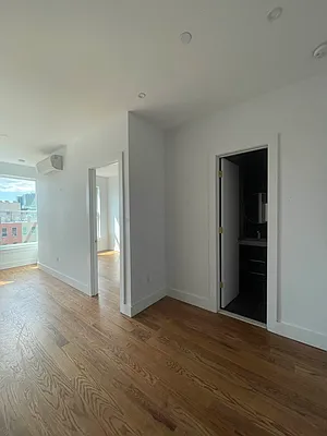 Rented by Cityside Rentals Corp | media 7