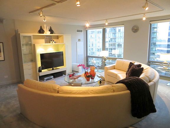3rd image of 440 N Wabash Ave APT 2906