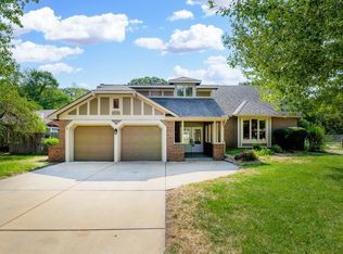 1219 E Brook Forest Ct, Derby, KS 67037