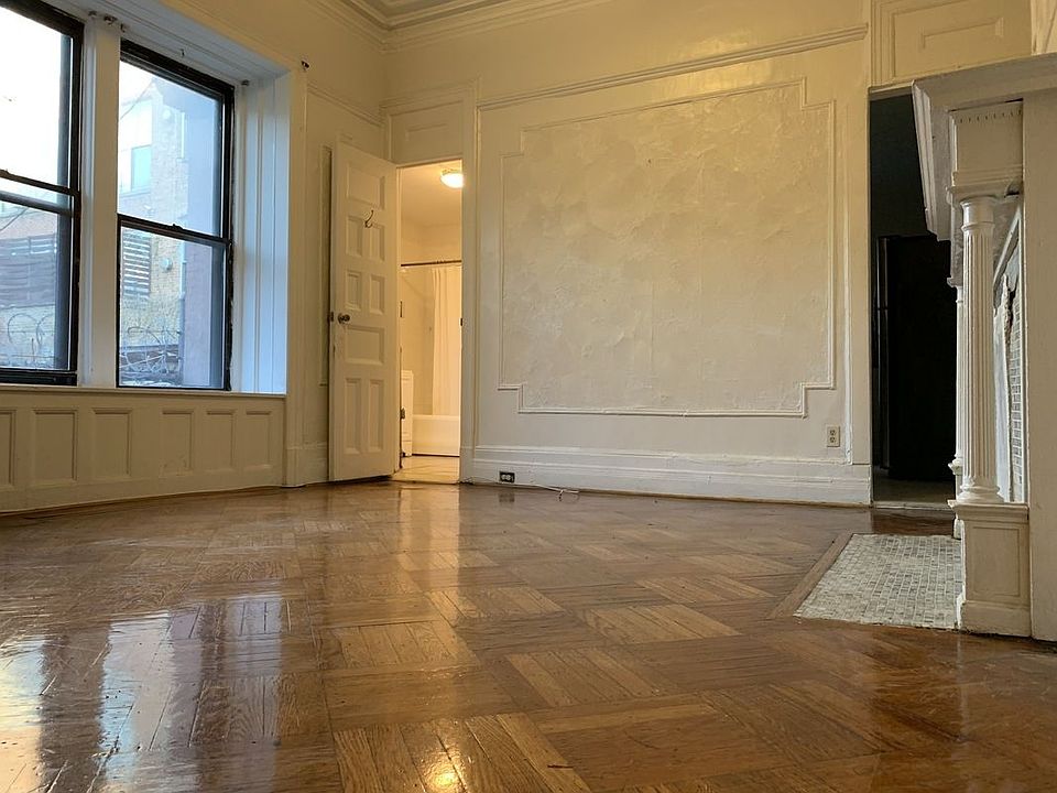 2nd image of 1235 Pacific St APT 1F