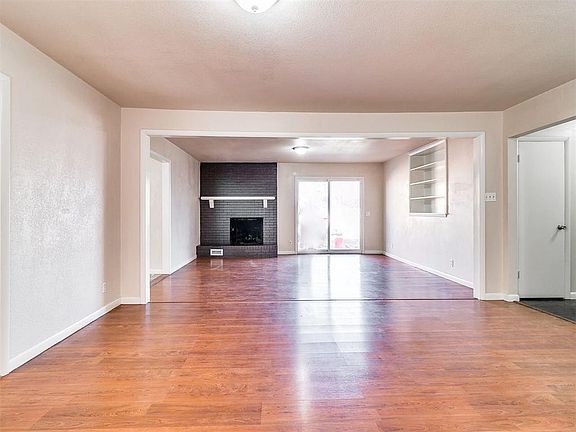4th image of 8420 N Harvey Pl