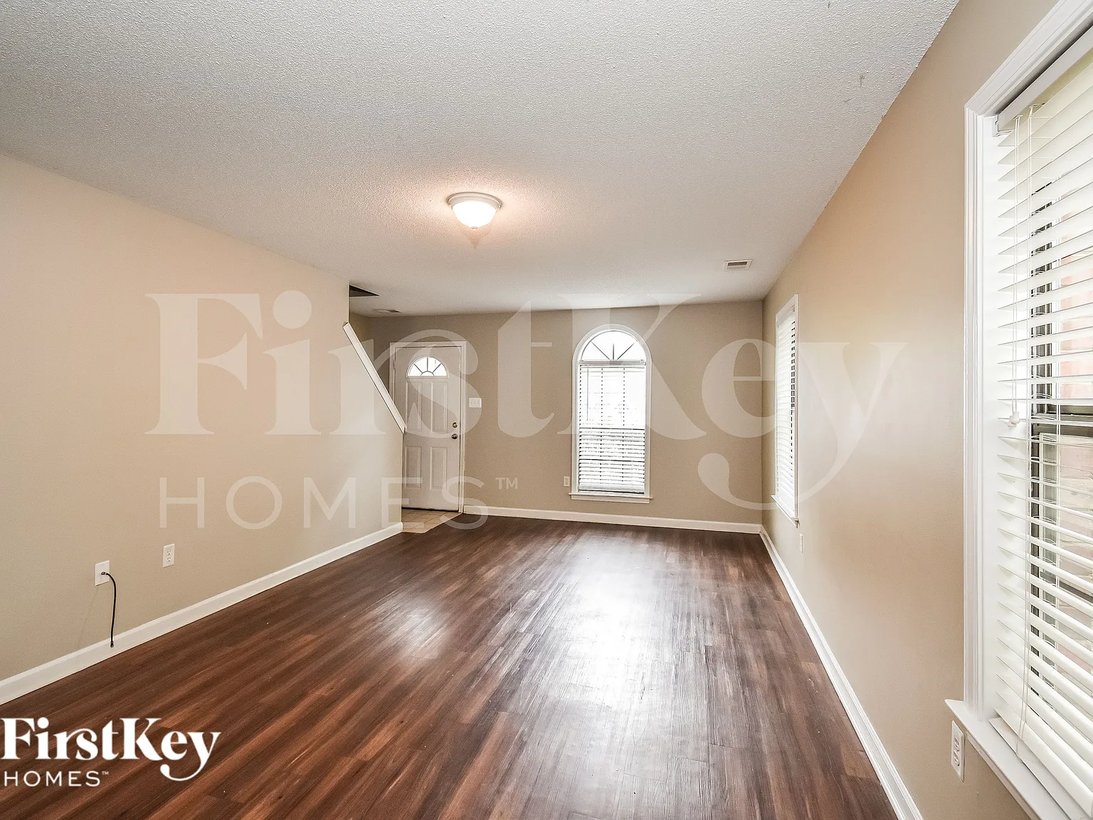 4 bed, 2.0 bath, 1667 sqft, $1,740 — Photo 3