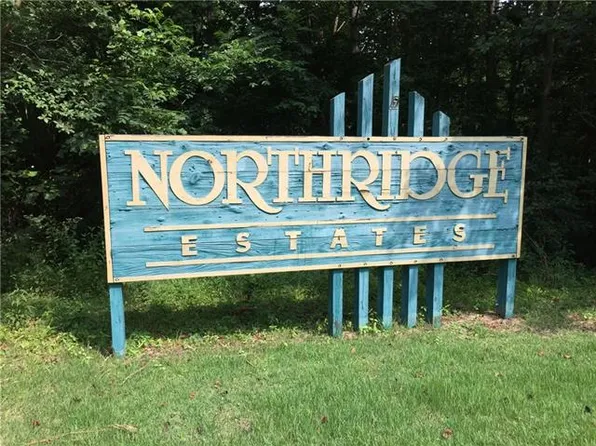 102 Birchwood Dr, Morganton, NC 28655