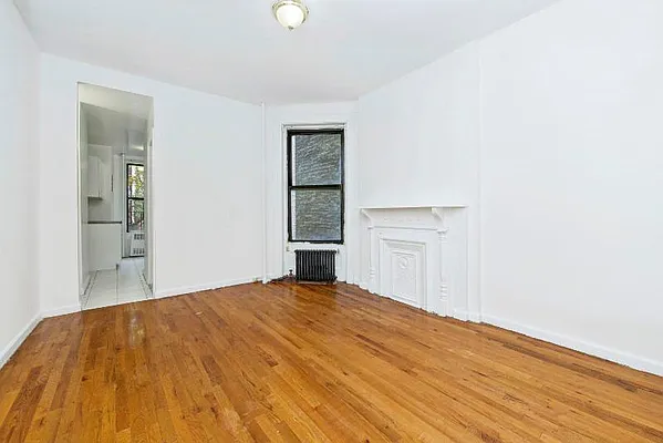 Rented by Keller Williams NYC | media 23