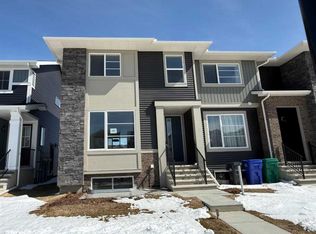 322 W Sundown Rd, Cochrane, AB T4C2T2