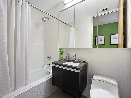 Rented by Sotheby's International Realty | media 20