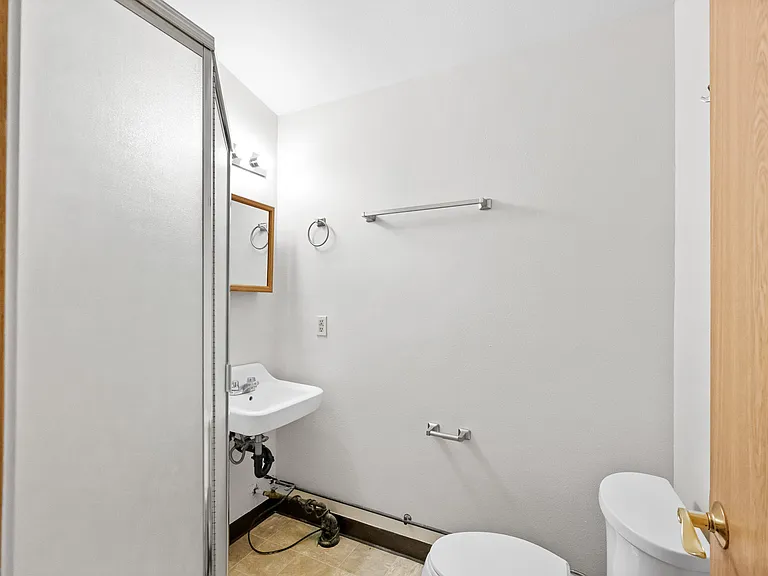 1472 Chena Point Ave #4 — Photo 8