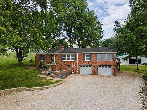 2nd image of 5940 Estate Dr
