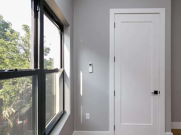 271 Martense St #4R — Photo 19