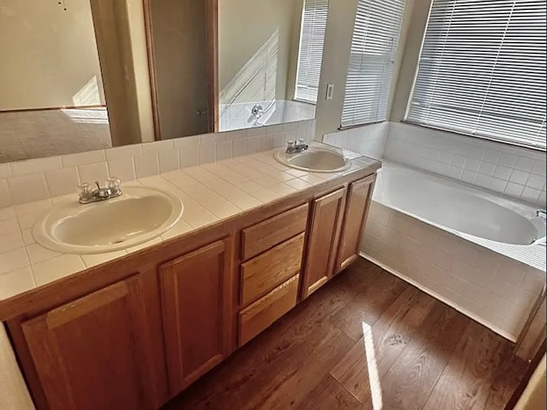 2039 Fairweather Way — Photo 8
