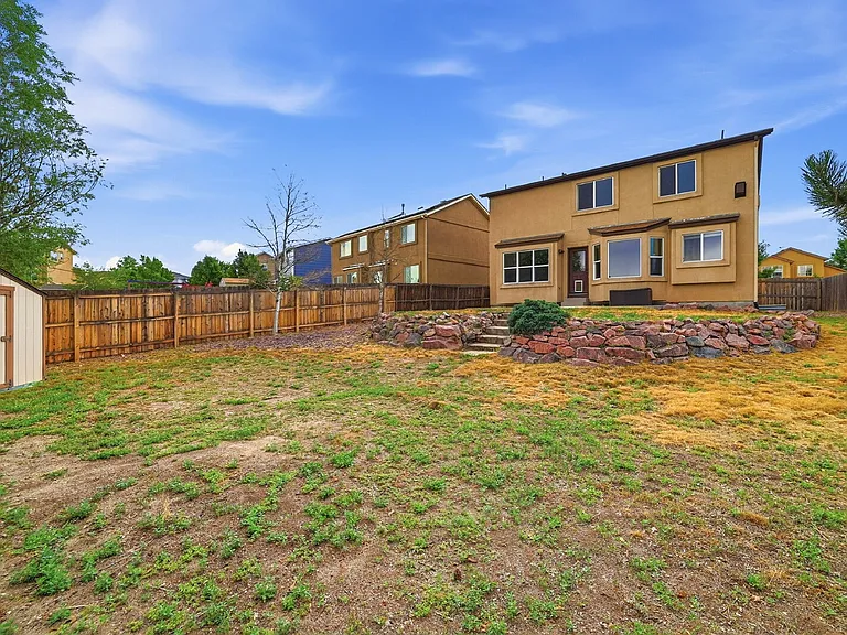5644 Mountain Garland Dr — Photo 36