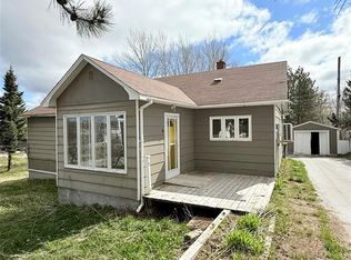4 Olivia Ln, Deer Lake, NL A8A1Y3