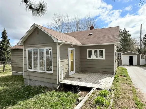 4 Olivia Lane, Deer Lake, NL A8A1Y3