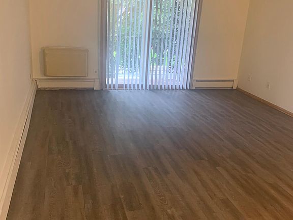 2nd image of 101 Roosevelt Dr