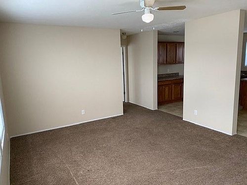 4th image of 25244 Carmel St