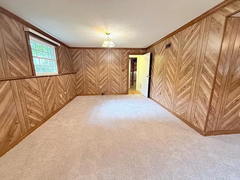 7301 Summertree Dr — Photo 43